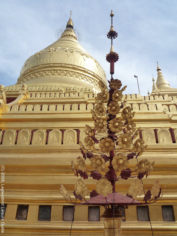 Shwezigon Paya14